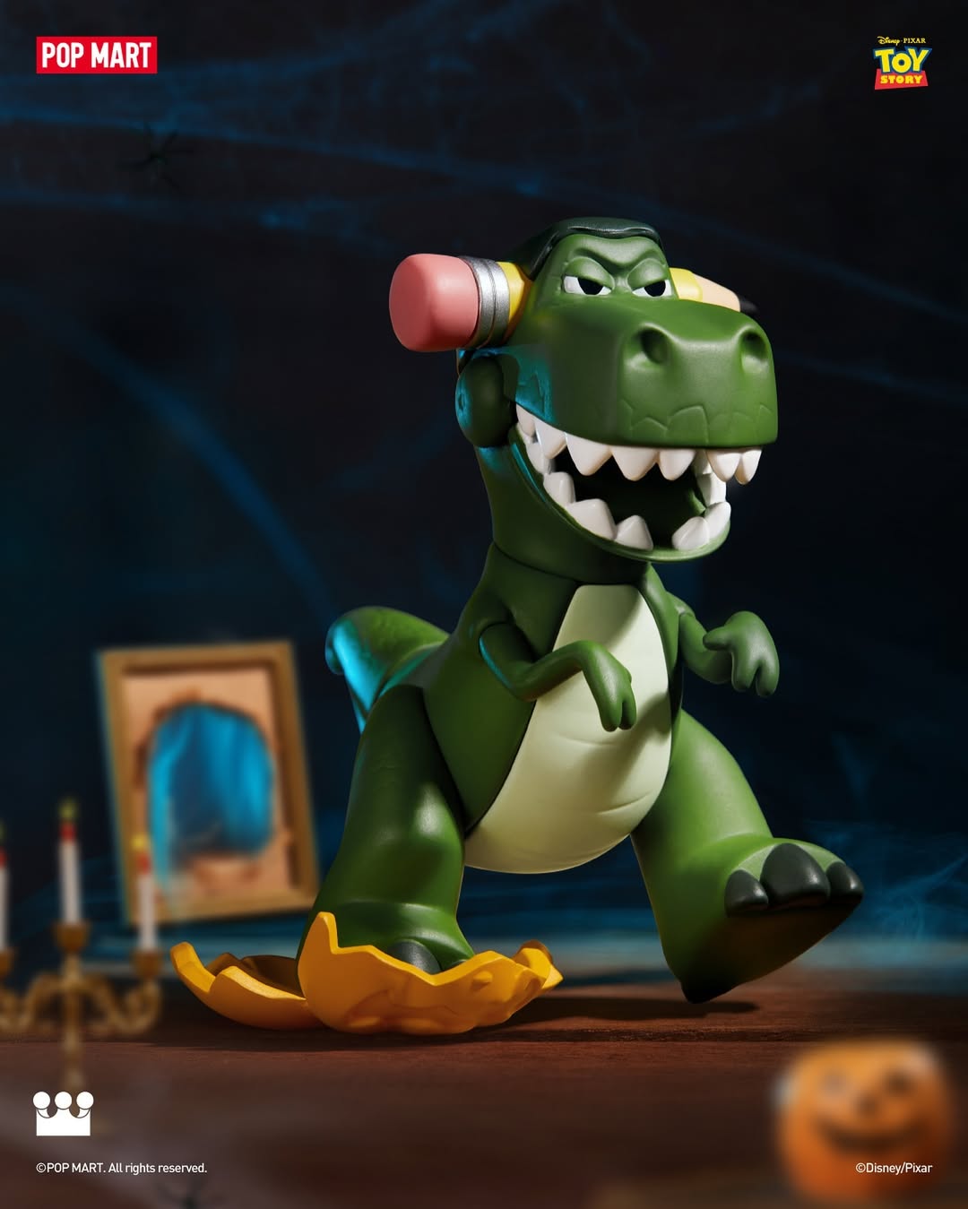 DISNEY/PIXAR Spooky Night Series Figures