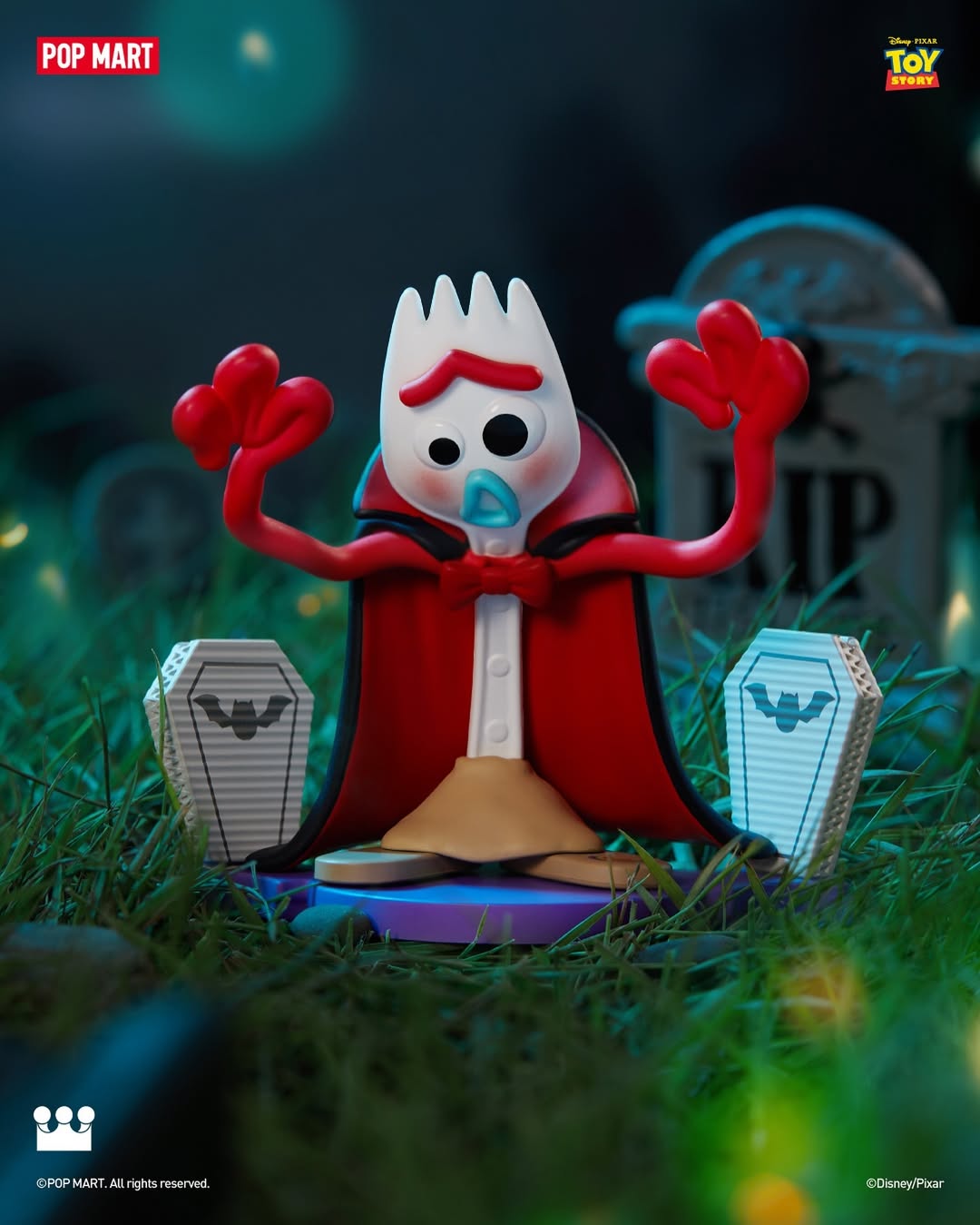 DISNEY/PIXAR Spooky Night Series Figures