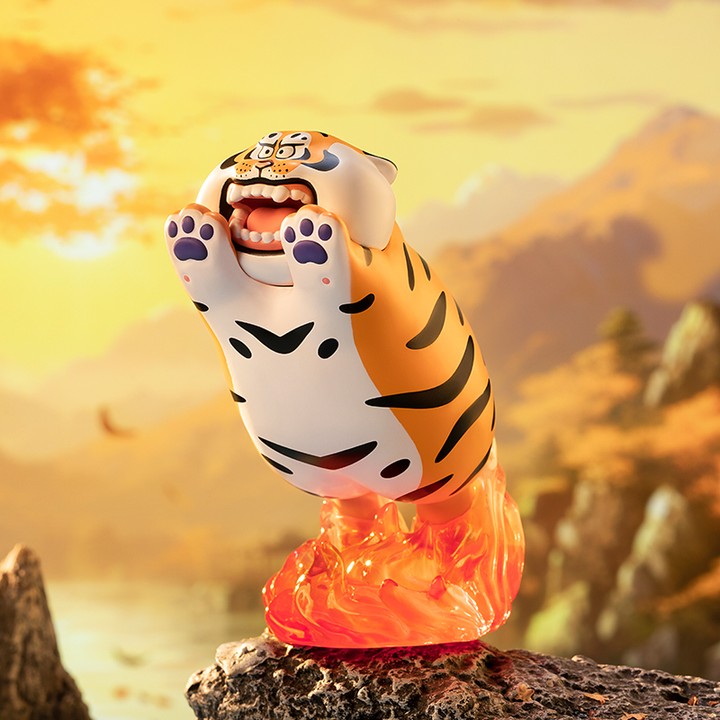 Alexander the Fat Tiger Roaring Long Teng Hu Yue Blind Box Series